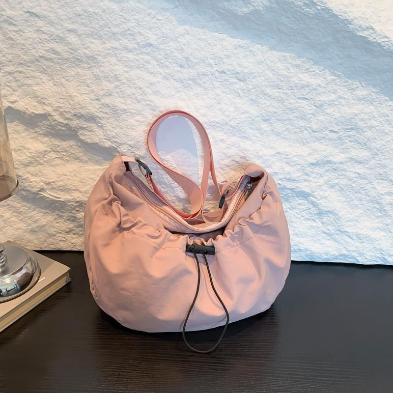 Fashionable Korean Style Wrinkled Shoulder Bag For Women Large Capacity Crossbody Bag розовый