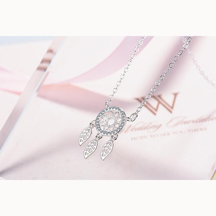 Literary Dreamcatcher Necklace Feather Pendant Collarbone Chain Female Simple Necklace Jewelry Necklace Valentine's Day Gifts Romantic Accessories