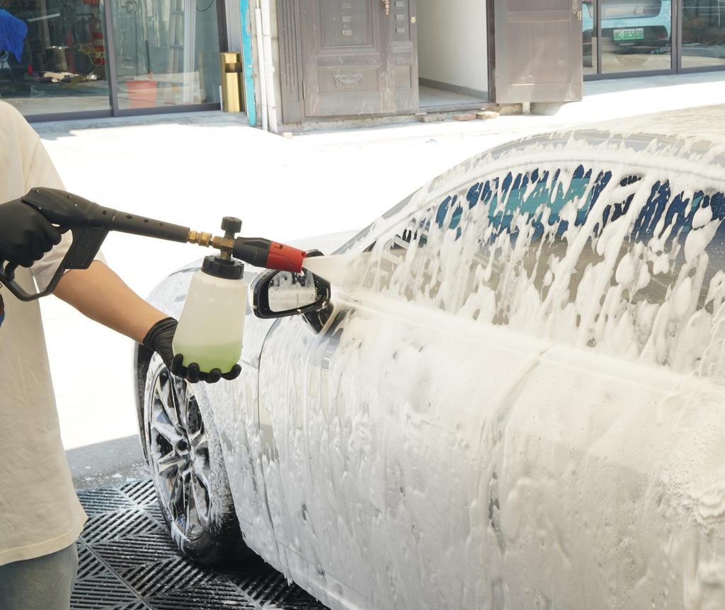 High Pressure Car Wash Foam Cannon Blaster Nozzle Gun Big Bottle Good Price Snow Foam Lance 1/4 Quick Connect Adjustable Nozzle