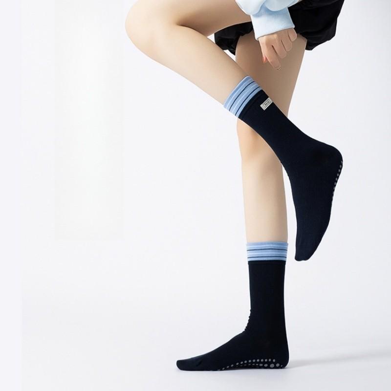 Women's Yoga Socks Moisture Wicking Sweat Wicking Anti Slip Breathable College Style Fashionable Mid Tube Yoga Dance Pilates Socks