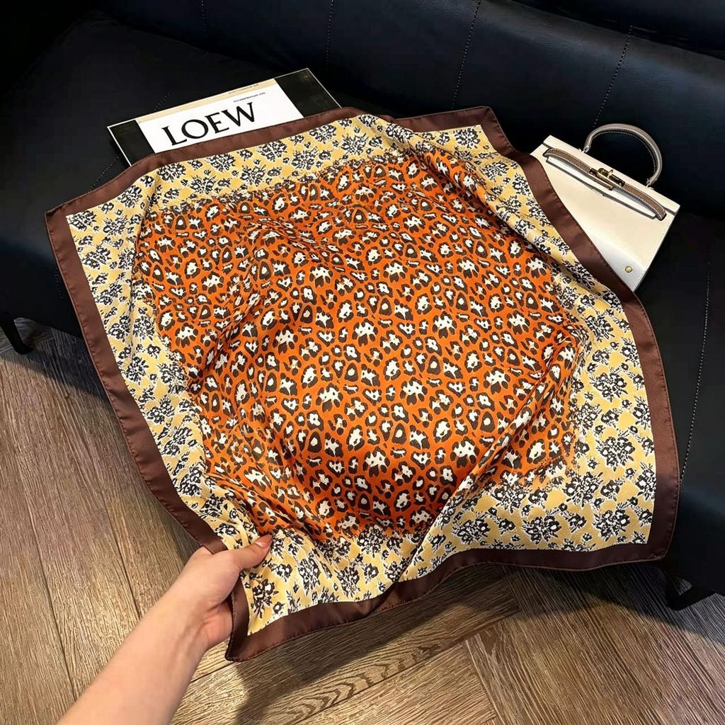 71Cm New Chinese Simulation Silk Square Scarf Soft and Skin-friendly Ink Flower Rhyme Printing Silk Scarf Neck Sunscreen Small Scarf