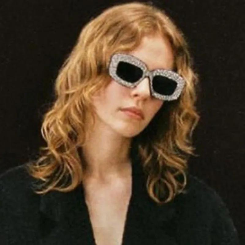 Luxury Diamond Bling Sunglasses Women For Men Vintage Brand Design Sun Glasses Big Frame Irregular Popular Crystal Punk Eyewear