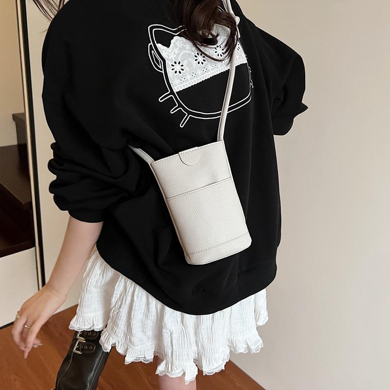 

2025 лето маленькая сумка сумка для мобильного телефона модная универсальная на плечо мессенджер однотонная с узором личи трендовая универсальная маленькая квадратная сумка 12*6*19