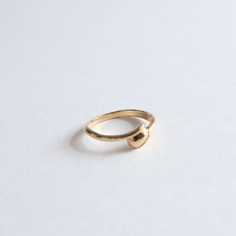 

DOL Tiny bud ring [silver/gold] gold