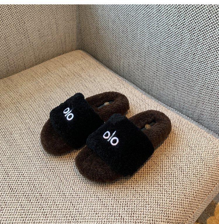 Soft lamb wool slippers women's 2025 new outer wear fashionable versatile thick bottom one word lazy wool cotton slippers