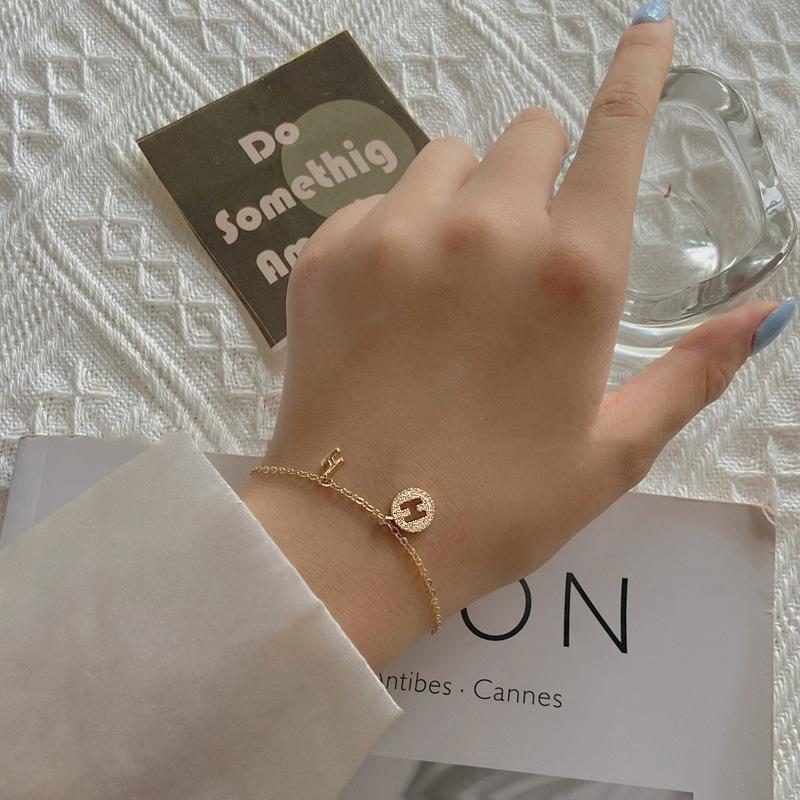 Micro-Inlaid Zircon Round Letter H Bracelet for Women, Summer Korean Style,Simple Niche Jewelry Bracelet