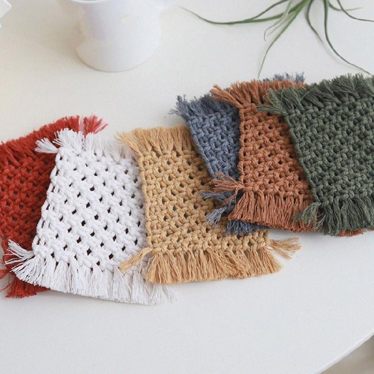 2pcs Crochet Cotton Table Pads Heat Resistant Placemats Colorful Coaster Decorative and Protective Mats for Hot Dishes