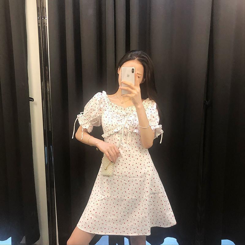 Idyllic floral dress women's spring and summer new Platycodon French blue v-neck bubble sleeve slim dress