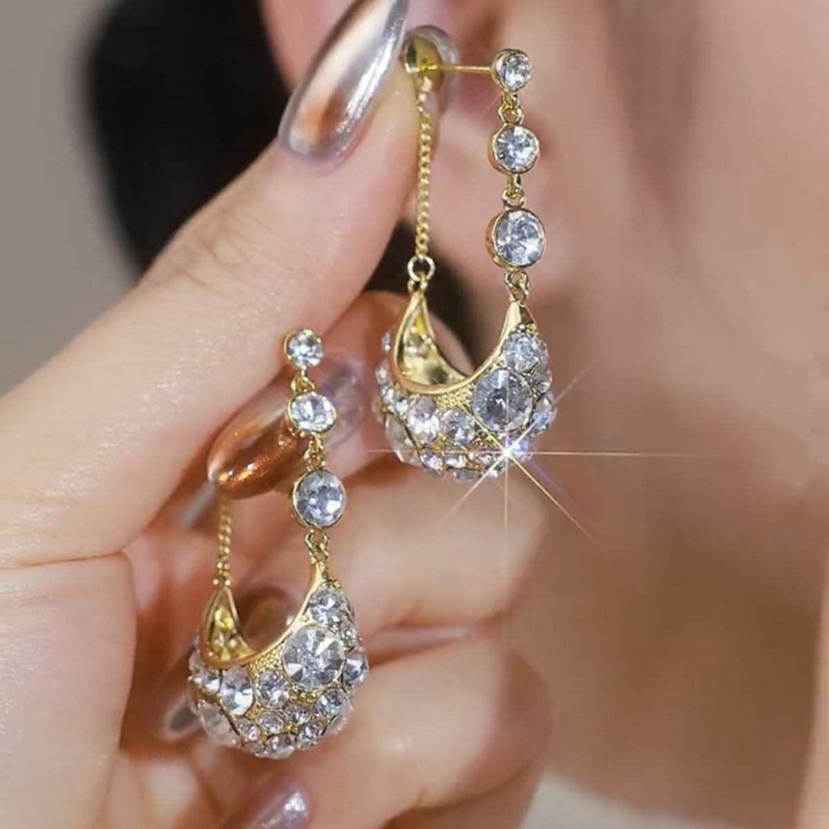 French Luxury Rhinestone Tassel Earrings: Retro Chic Versatile Studs