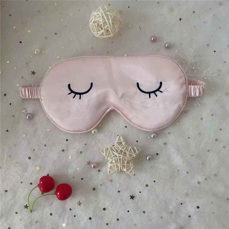 

1 Sleep Eye Mask ідеально блокує світло з Mulberry Silk Sleep Eye Mask