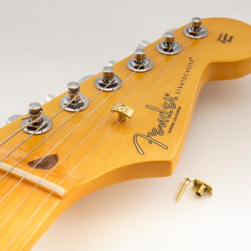 Musiclily Pro Guitar String Retainers/String Guides for Fender American Ultra Electric Guitars, Gold (Set of 2)