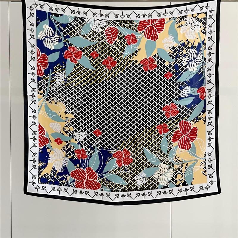 Hot Selling 100% Mulberry Silk Satin Neck Head Scarf Fashion Scarves Pocket Square Pure Silk Scarf Bandanas for Women