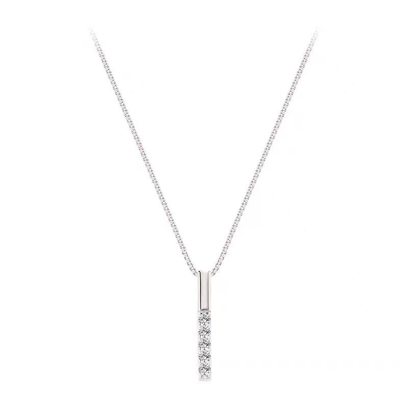 Geometric Diamond Zircon Clavicle Necklace: Elegant Women's Style