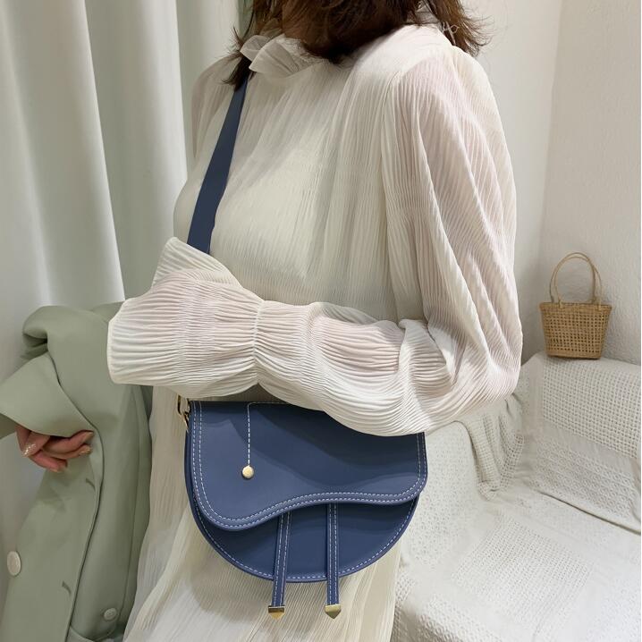 Borse piccole vintage per le donne in pelle PU Semplici borse a tracolla  femminili a tracolla acquista in modo economico — spedizione gratuita,  recensioni reali con foto — Joom