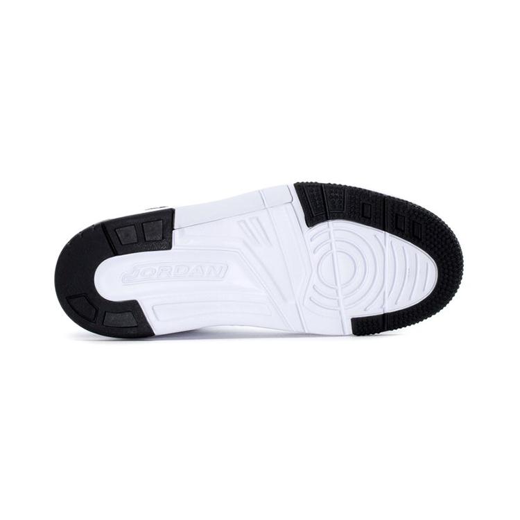 Jordan Max Aura Slip Resistant Cushioning Mid Top Children's Basketball Shoes White Black Kids' AQ9216-121