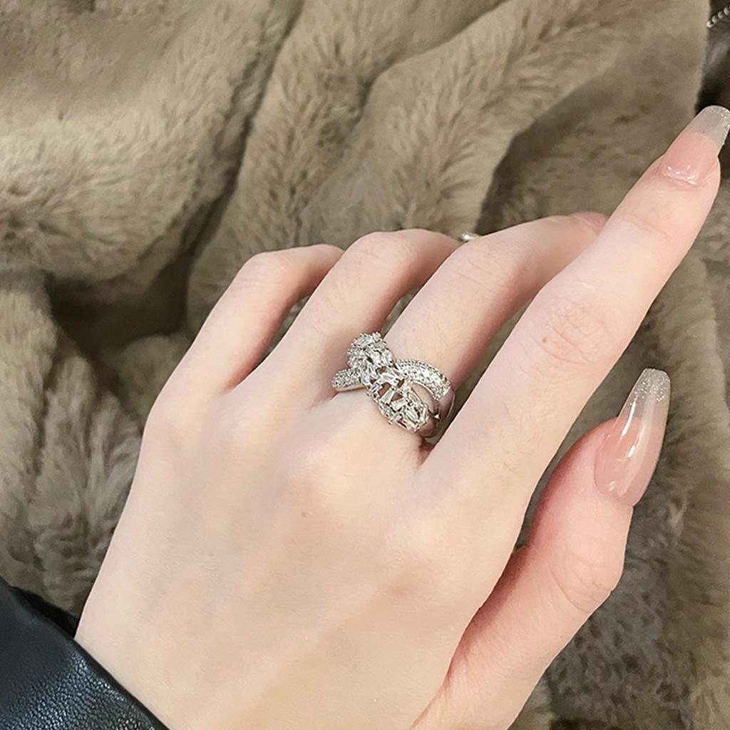 Silver Stylish Copper Ring For Women With Unique Geometric Shape And Flair Vintage