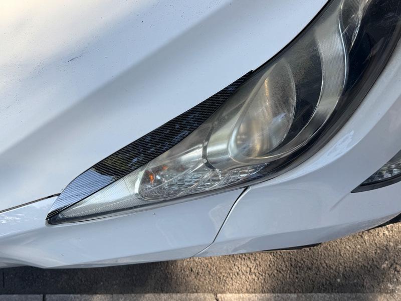 Carbon Fiber Headlight Eyebrow Trim for 2012-2016 Hyundai Elantra