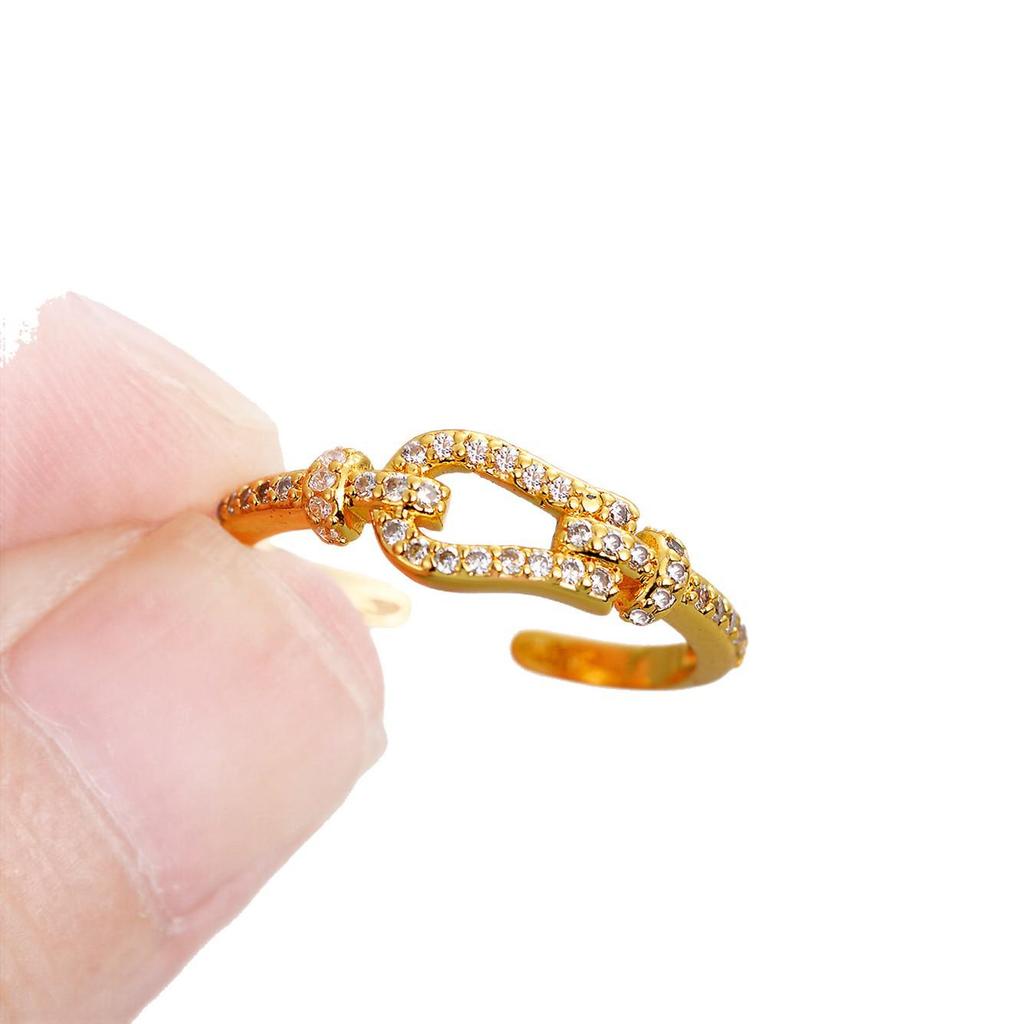 Korean Style Unisex Rhinestone Gold-Plated Copper Bracelet