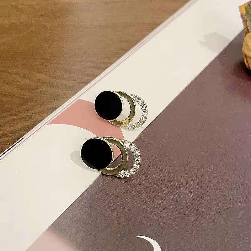

Boho Black Dangle Earrings for Women Long Hanging Earrings Leaf Pendants Pearl Crystal Geometric Earrings pendientes mujer