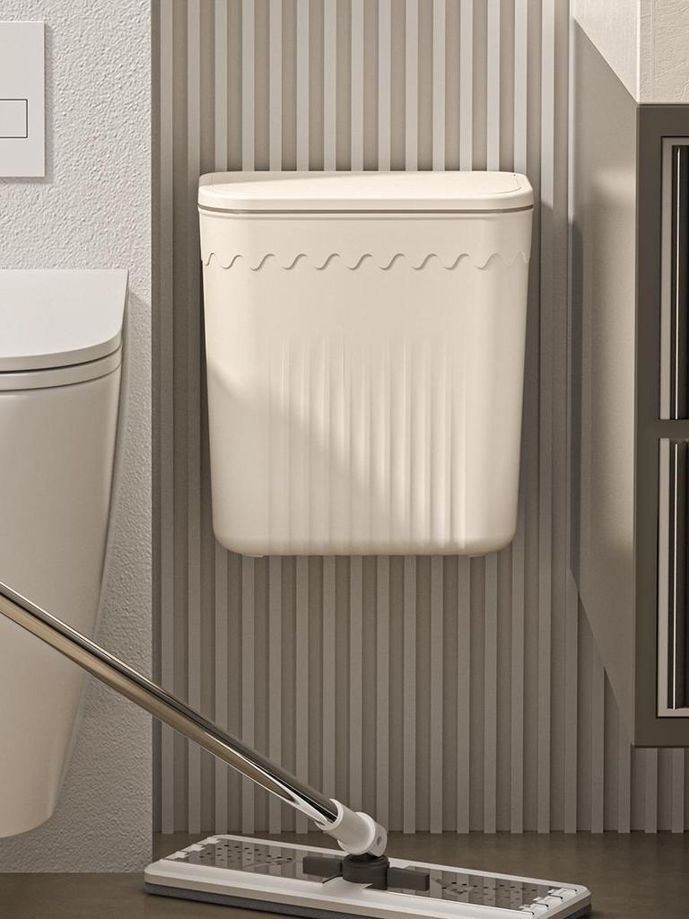 Compact Kitchen Compost Bin for Efficient Waste Management
