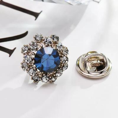Mini Anti-Light Button Neckline Low Remedy Brooch Summer Delicate Pin Fixed Clothes Rhinestone Seam-Free Hidden Buckle