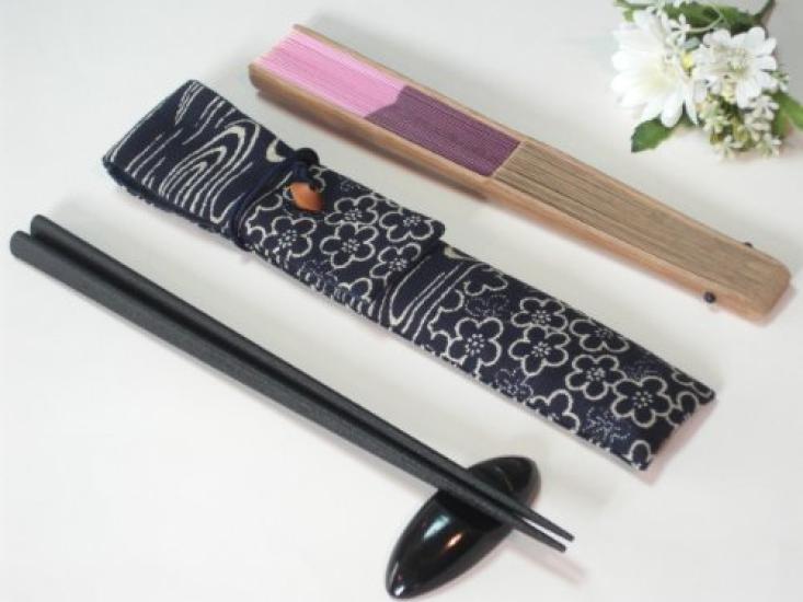 Fan case with various Japanese patterns plum in navy Can also be used as a chopstick Fan fan chopstick chopstick Japanese Japanese style Japanese