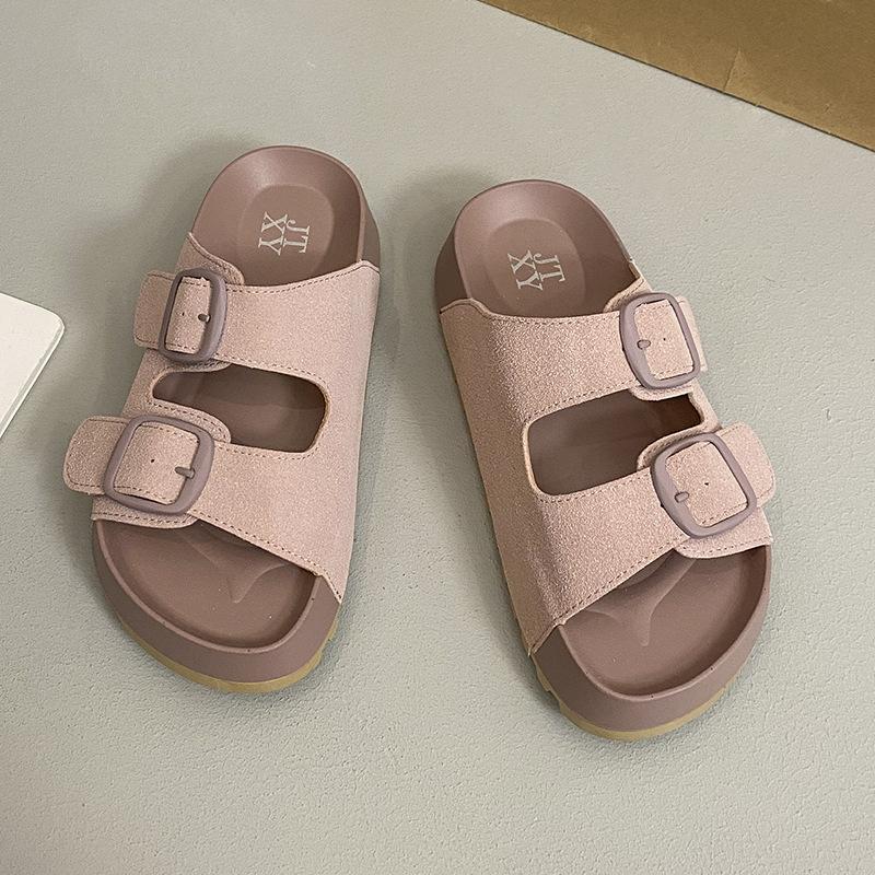 Thick-bottomed retro slippers women's 2025 summer new outer wear fashionable and versatile one-word beach vacation sandals