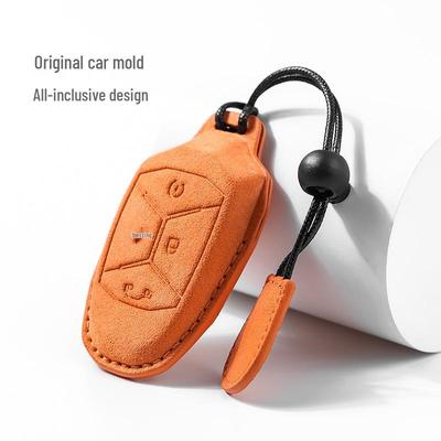 Lynk&Co 03 Zamszowe etui na kluczyk: Eleganckie etui ochronne unisex z zawieszką i klamrą.