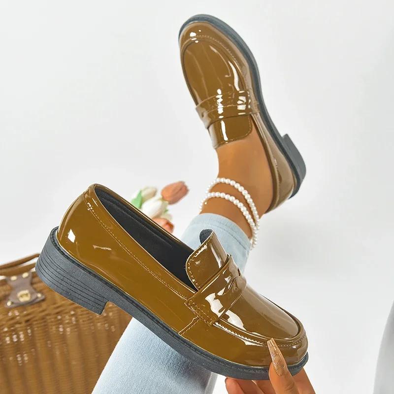 Fashion Women' S Fashion Pointed Toe Pu Leather Loafers Retro Thick Sole Square Pumps for Ladies 2025 Outwear Platform Shoes Mujer