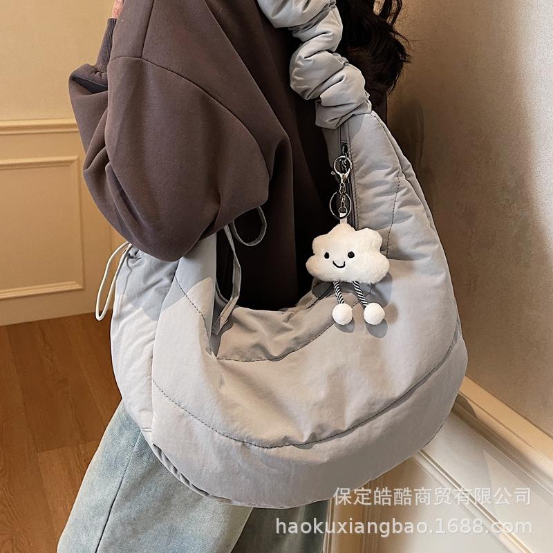 Nylon Cloth Down Cotton Clothes Bag Women's Autumn and Winter Casual Pleated Shoulder Bag Large Capacity Commuter Messenger Tote Bag