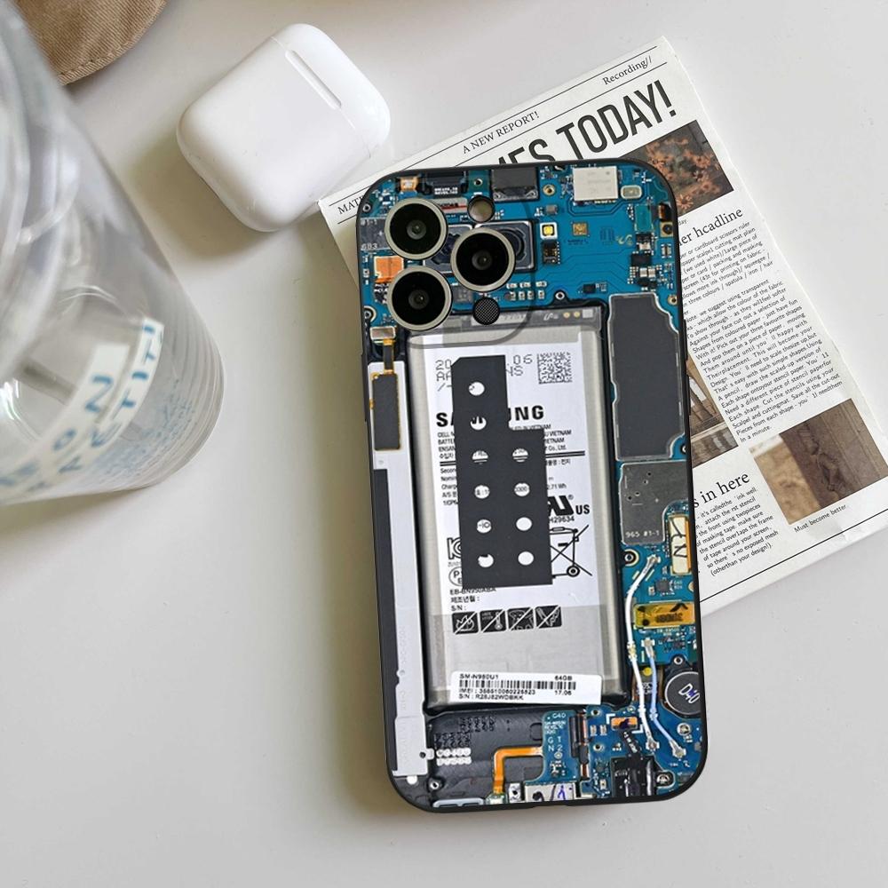 

Circuit Board Phone Case FOR IPhone 17 16 15 14 11 12 Pro 15 Plus 17 Pro MAX MINI air Samsung S25 S24 Black Covers 12 ProMax