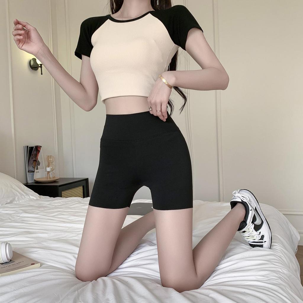 High Waist Lambswool Shark Leggings: Thickened Velvet Warm Yoga Pants for Women - Slimming and Shaping, Perfect for Autumn and Winter.