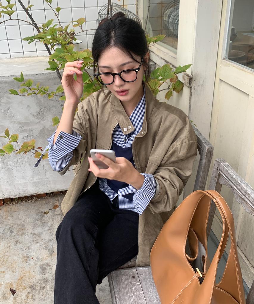 LETTER FROM MOON Chase Layered Collar Top (Navy)