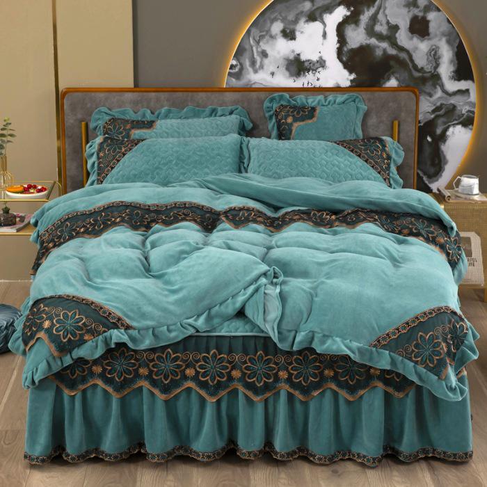 220g Quilted Bed Skirt Set: Warm Milk Velvet with Lace Embroidery (Four Pieces)