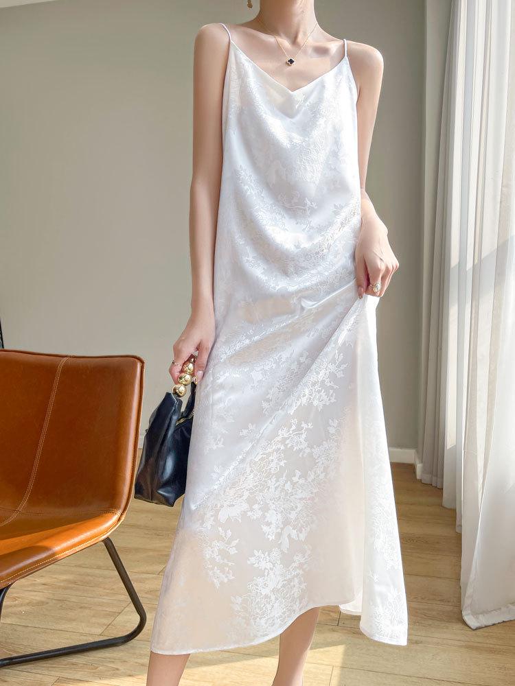 Women's Satin V-Neck Strappy Long Dress - Chinese Style Retro Print