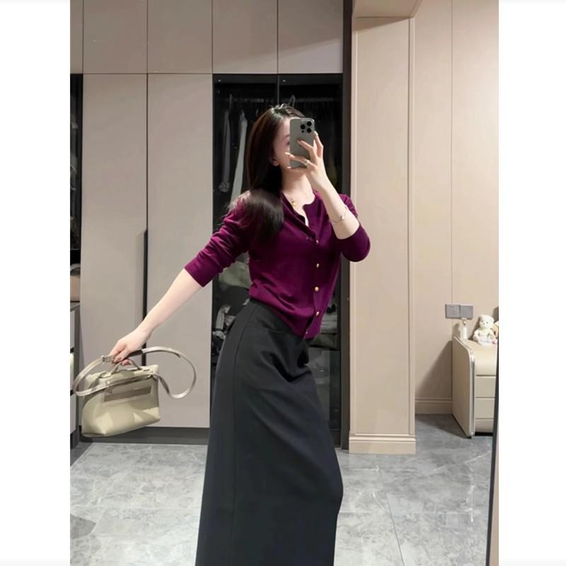 Women's Autumn/Winter Soft Knitted Cardigan Coat with Small Gold Buttons - Elegant and Stylish Sweater.