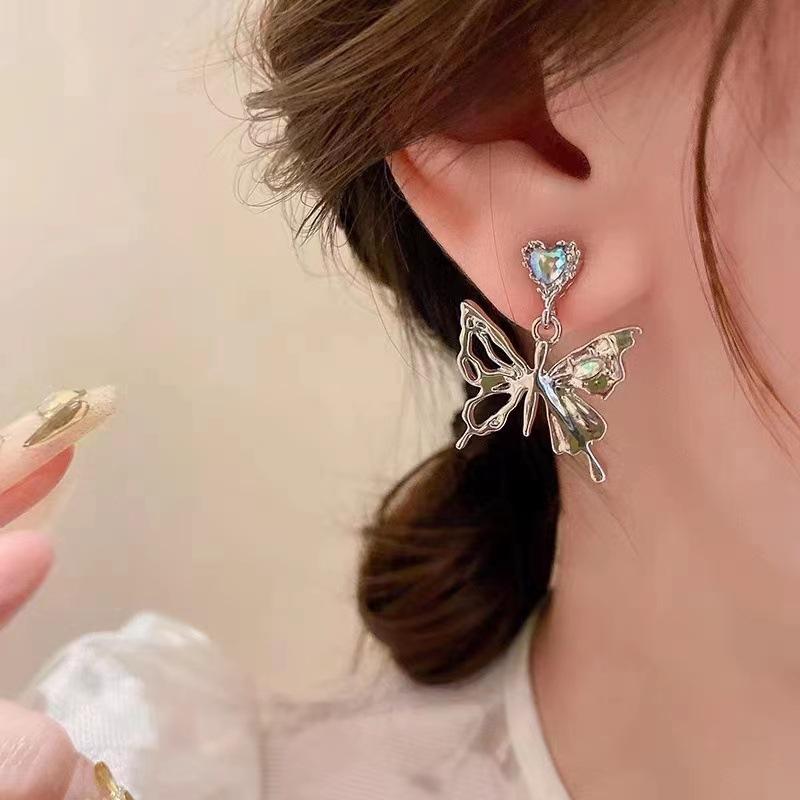 111 Silver Needle Metal Cold Water Diamond Love Butterfly Stud Earrings Women, Niche Design Advanced Earrings Earrings