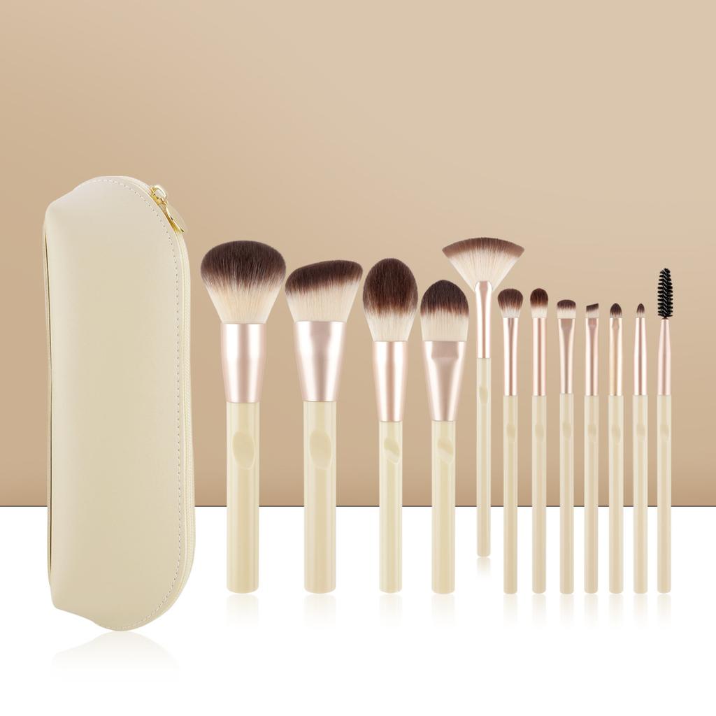 Hot-selling 12 Makeup Brushes Soft Bristles Eyeshadow Highlight Grooming Highlight Loose Powder Brush Foundation Brush Beauty Tools