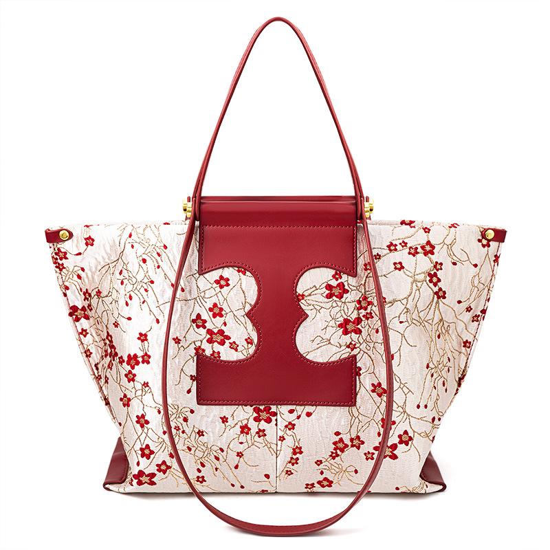 

Нишевая женская сумка в китайском стиле с вышивкой цветущей сливы, красная, весна-лето, свадебная, большая вместимость, сумка-тоут под мышкой красный