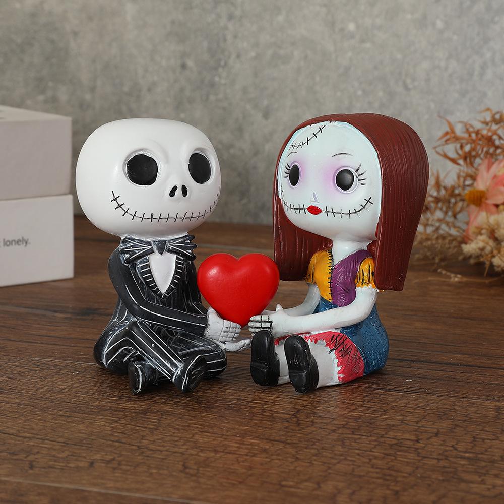 Creative Skull Couple Resin Figure - Valentine s Day Movie Character Ornament 10x5.6x5.2 cm