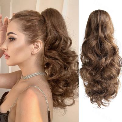 Synthetische Klaue Clip lockig gewellt Pferdeschwanz Verlängerung hitzebeständige Faser Haarteil Perücke für Frauen Cosplay tragen