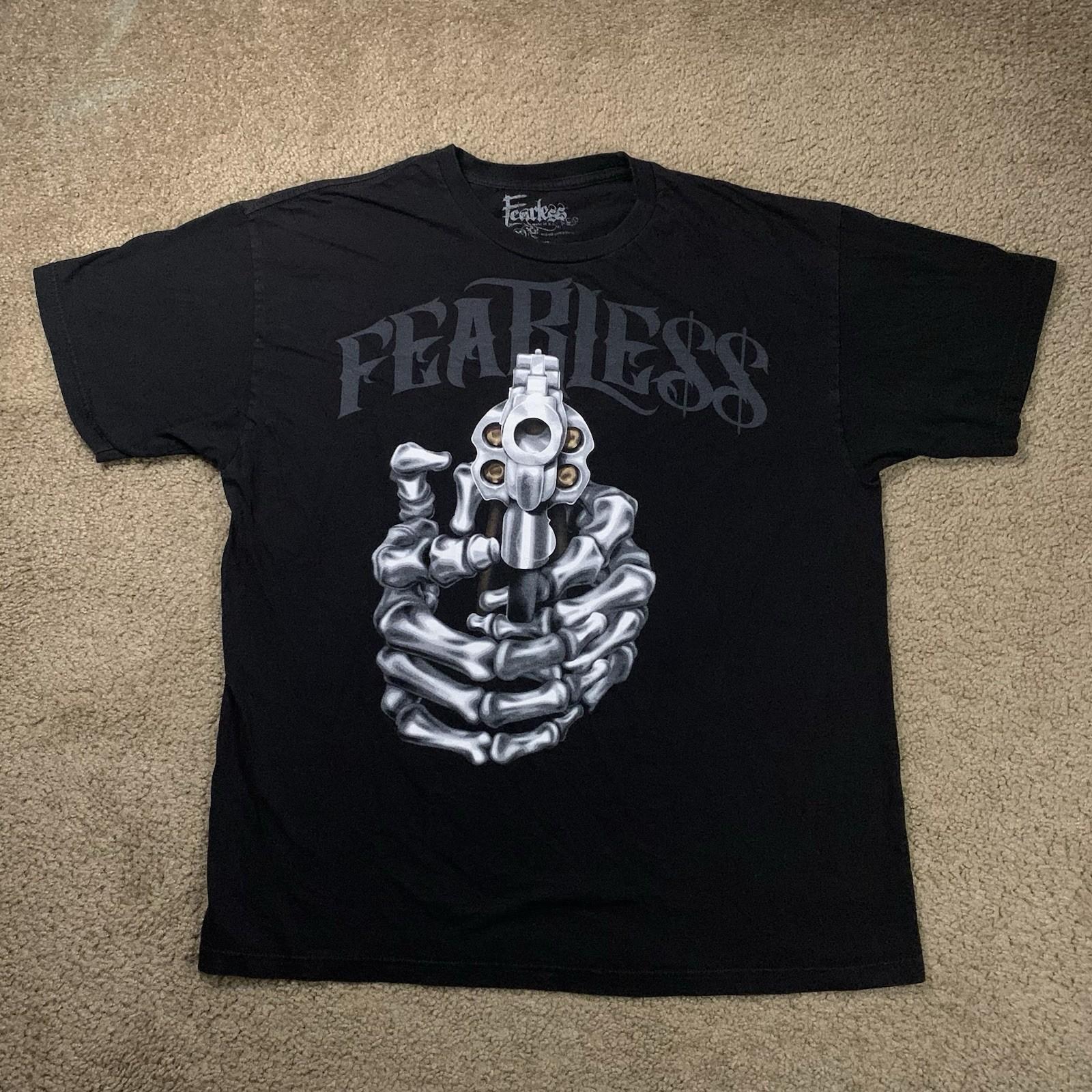 Fearless Mens XL Skeleton Hand Revolver Gun Black Short Sleeve Graphic T-Shirt M