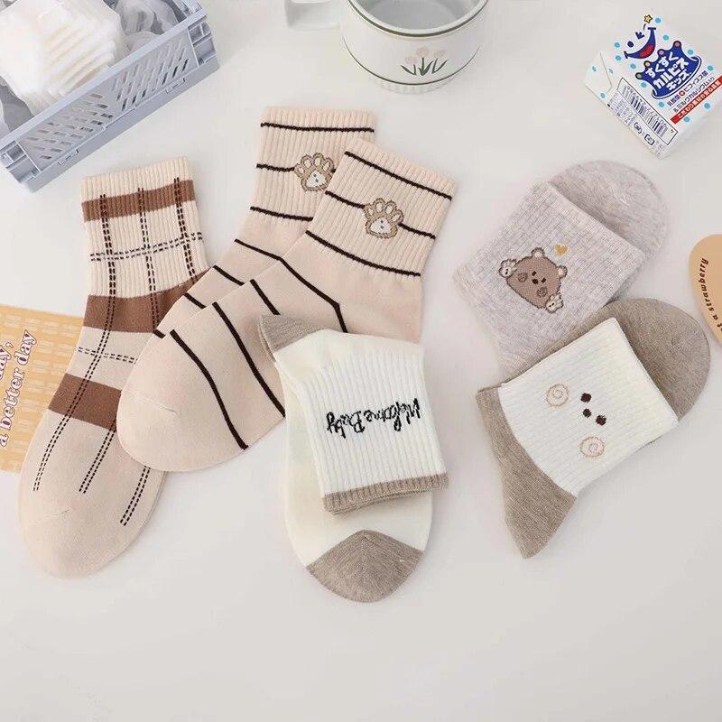 5 Pairs Women's Mid-Tube Socks Cartton Autumn Winter Breathable Comfortable Sport Sweat Absorbent Sock