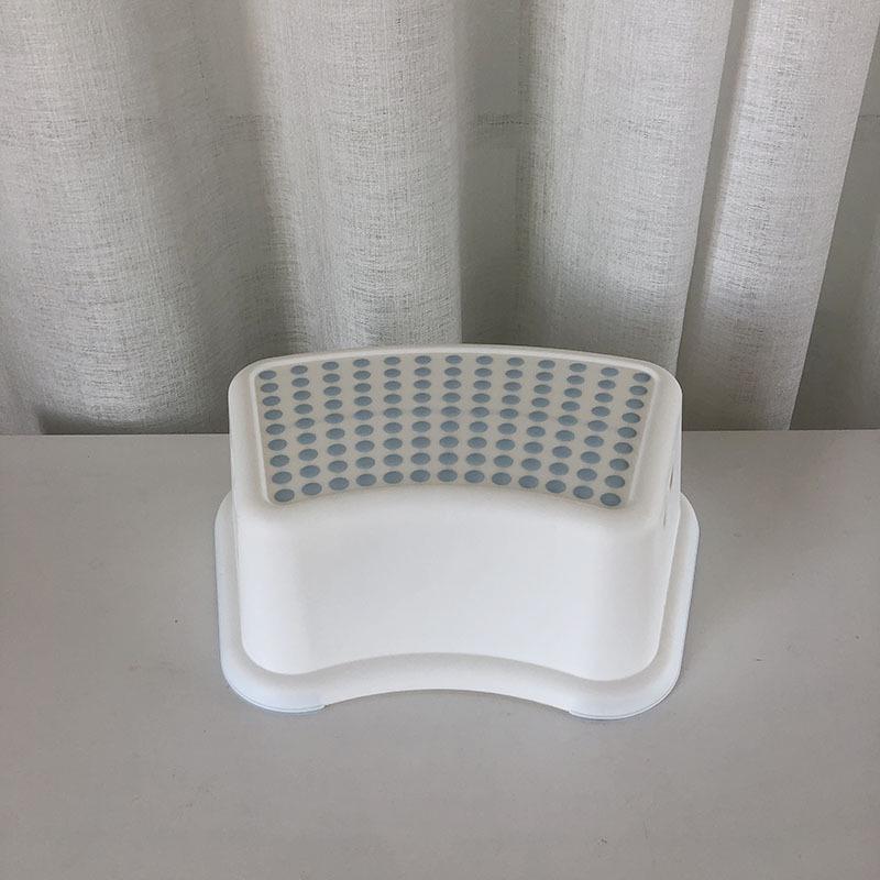 Children's Plastic Bathroom Footstool - Small, Portable & Heightening.