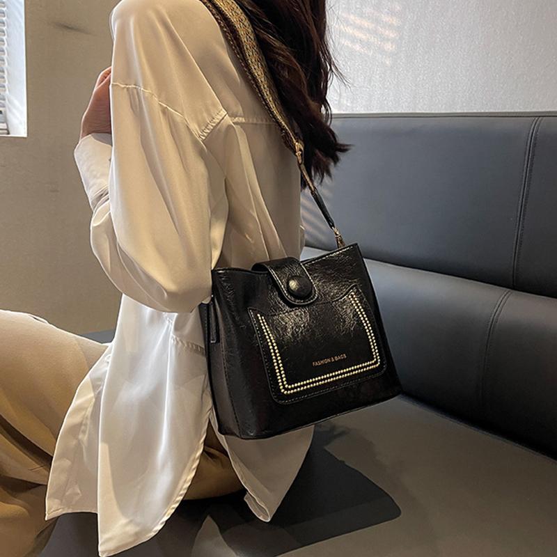 Mote Bøtte med stor kapasitet Crossbody-vesker for kvinner Nye uformelle bærbare skuldervesker Mote-håndvesker for damer