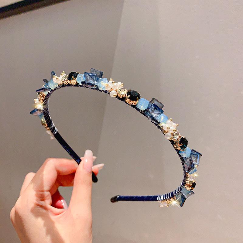 Korean Fashion Pearl Rhinestone Crystal Headband: Stylish, Non-Slip, Luxury Design