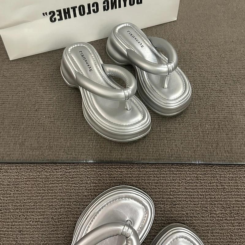 Sommer Zehensteg Damenmode Hausschuhe Plateau Keilabsatz Kleid Pantoletten Komfort Outdoor Flip Flop Sandalen Hausschuhe