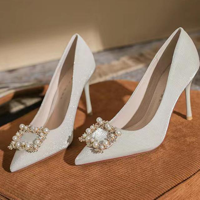 

Женские сексуальные туфли на высоком каблуке с острым носком, модные брендовые туфли-лодочки, весенние новые трендовые вечерние платья с неглубокими женскими сандалиями 34 белый