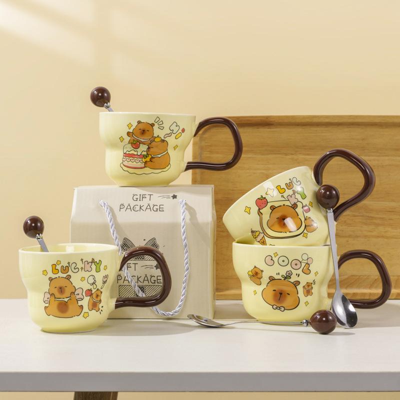 Roztomilý keramický hrnek s kapybarou a lžičkou, hrnek pro pár, vysoký, hezký, kreslený hrnek s kapybarou, suvenýr na oslavu obchodu
