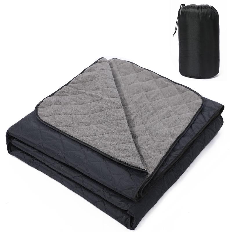 

Extra Large Waterproof Fleece Picnic Blanket - Portable, Moisture-Proof, and Multifunctional for Camping and Travel 200 x 140